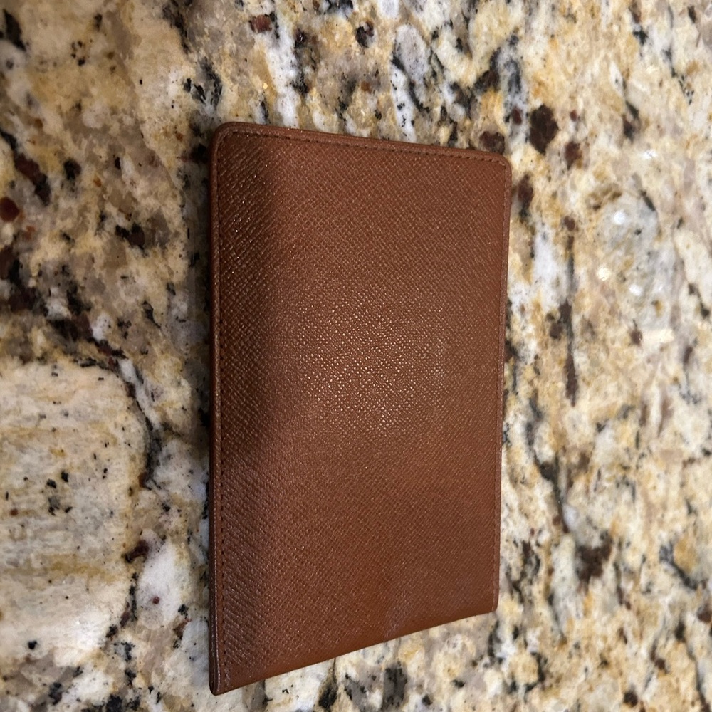 LOUIS VUITTON brown leather Bi-Fold PHOTO CASE /ID case
